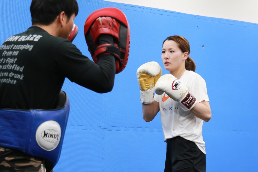 美人すぎる 香川初の女子プロキックボクサー 未來 さんに蹴られてみた ガーカガワ 香川県の地域情報サイト