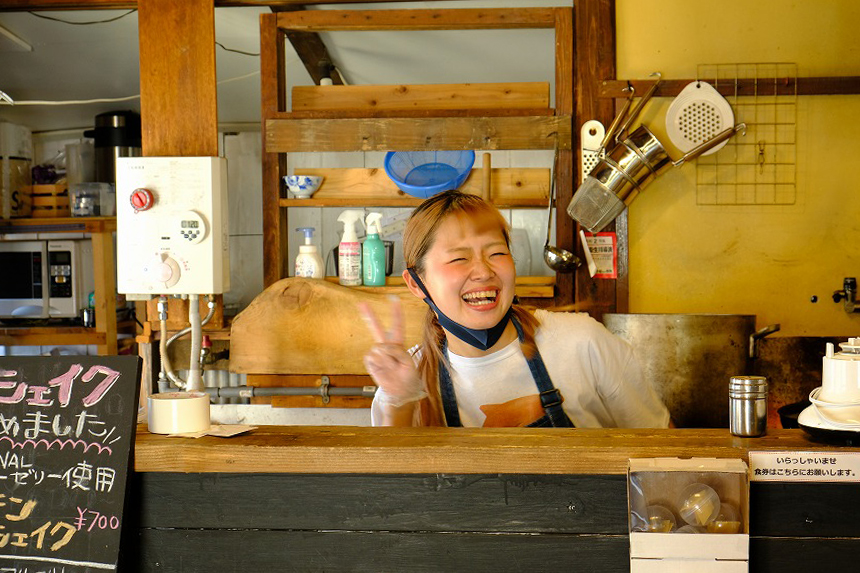 【10/3迄】千葉館山で香川出身アーティストが島の光を使った創作素麺を振舞う！