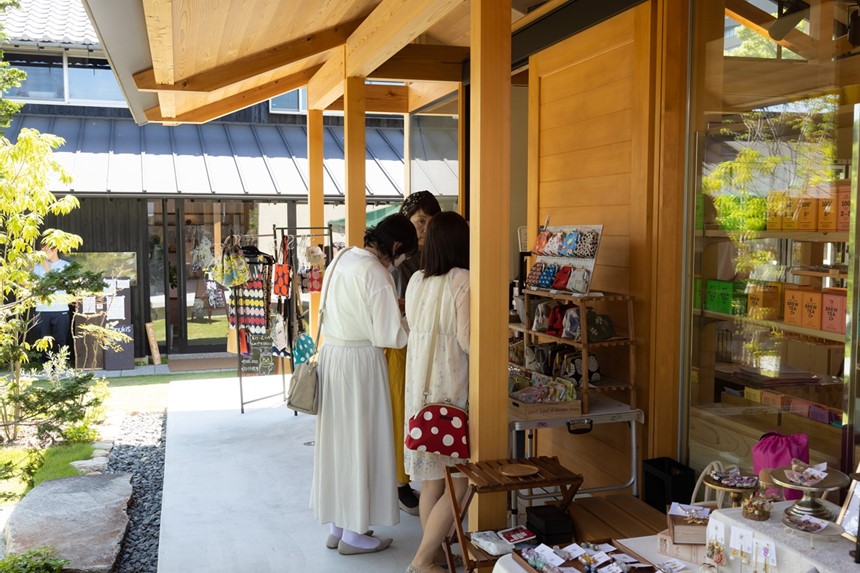 高松市の複合商業施設「sizucu」で毎月第一日曜日にマルシェ開催中！